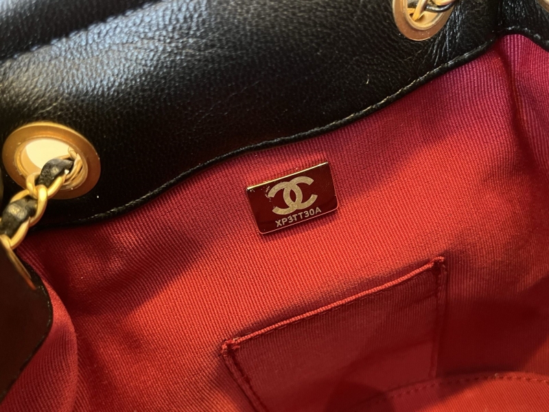 Ch**el bucket bags